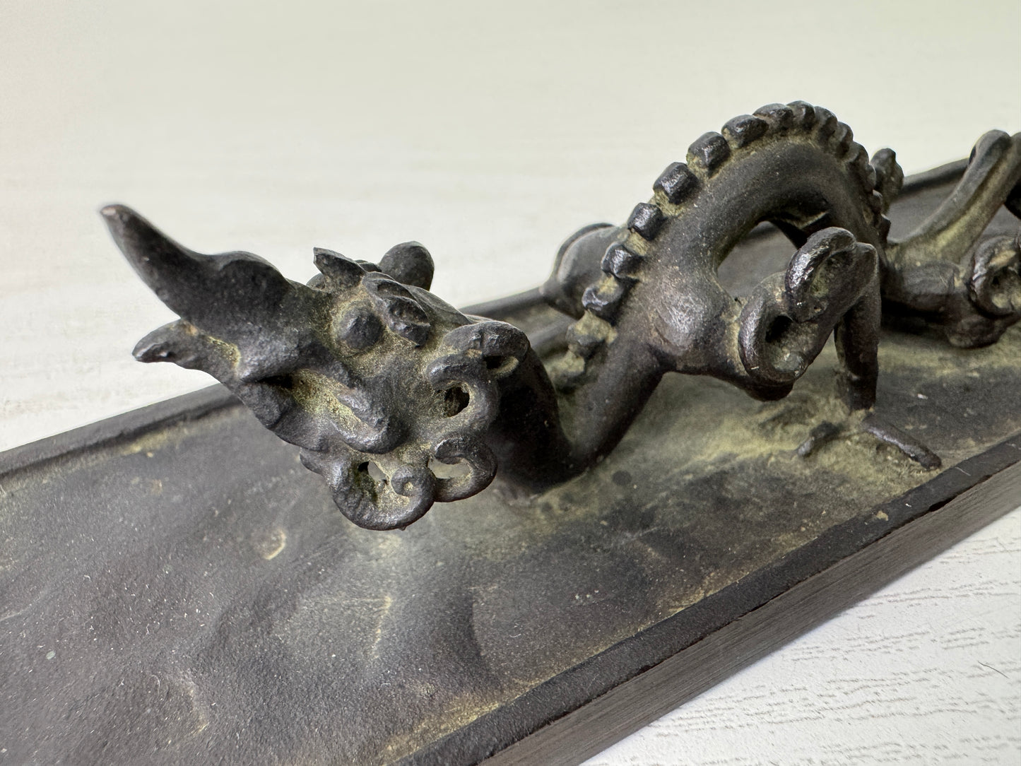 Y9294 OKIMONO Copper paperweight Dragon signed stationery Japan antique figure