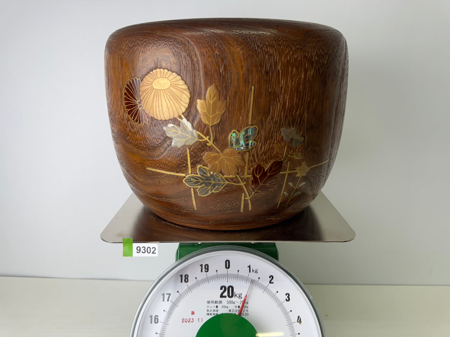 Y9302 HIBACHI charcoal brazier heating device Makie flower bird Japan antique
