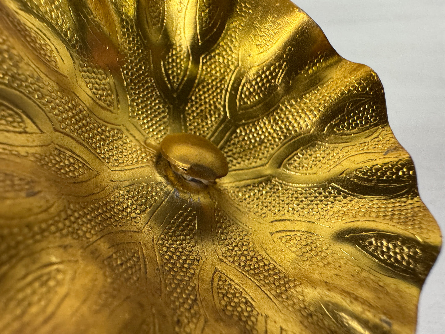 Y9314 Buddhist Altar Equipment Metal Everlasting flower vase Lotus Japan antique