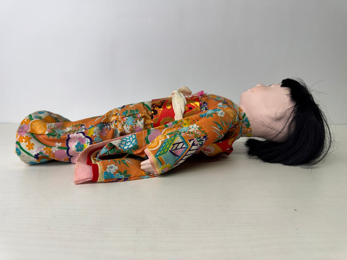 Y9322 NINGYO Japanese Ichimatsu doll girl kimono Japan antique figure figurine