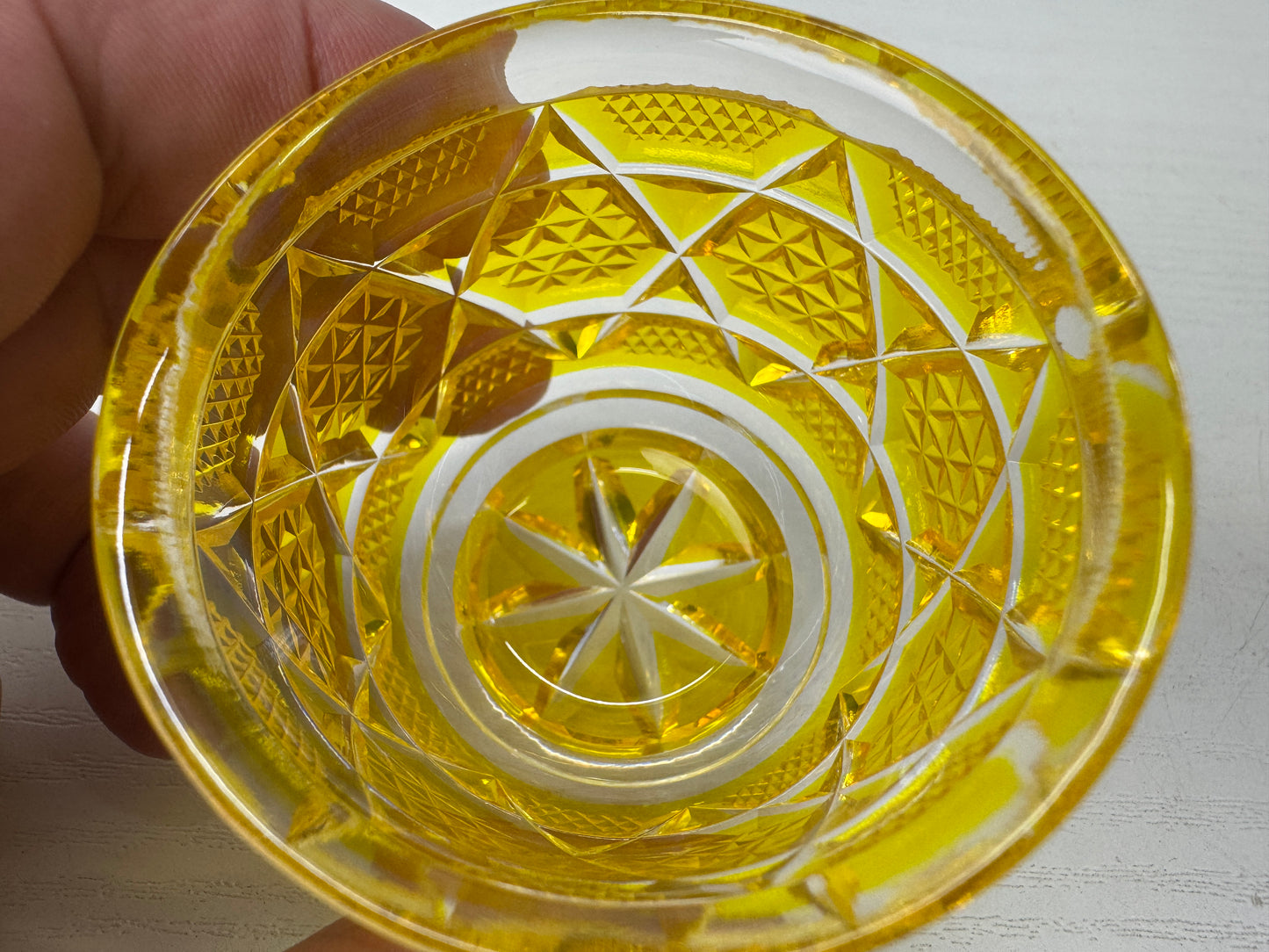 Y9364 CHAWAN Satsuma Kiriko cut glass Sake cup yellow signed box Japan antique