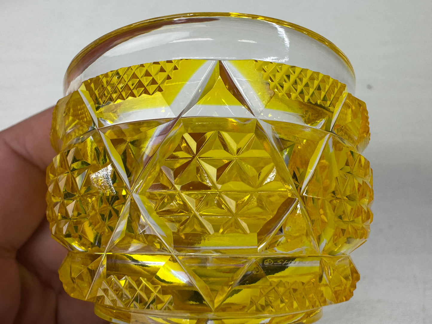 Y9364 CHAWAN Satsuma Kiriko cut glass Sake cup yellow signed box Japan antique