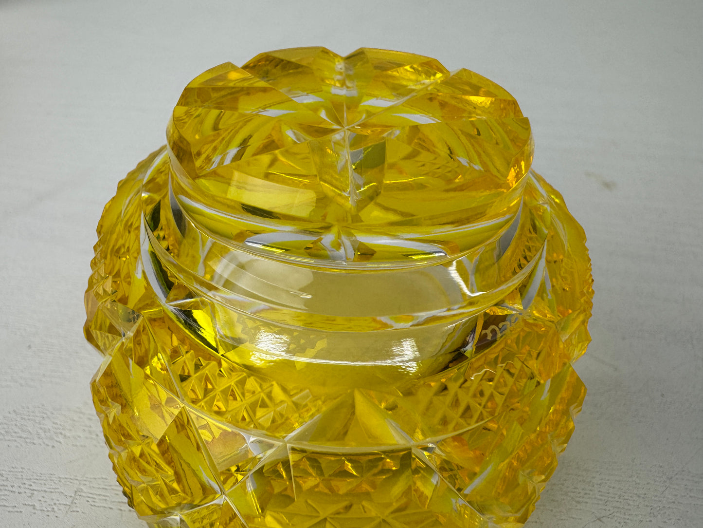 Y9364 CHAWAN Satsuma Kiriko cut glass Sake cup yellow signed box Japan antique
