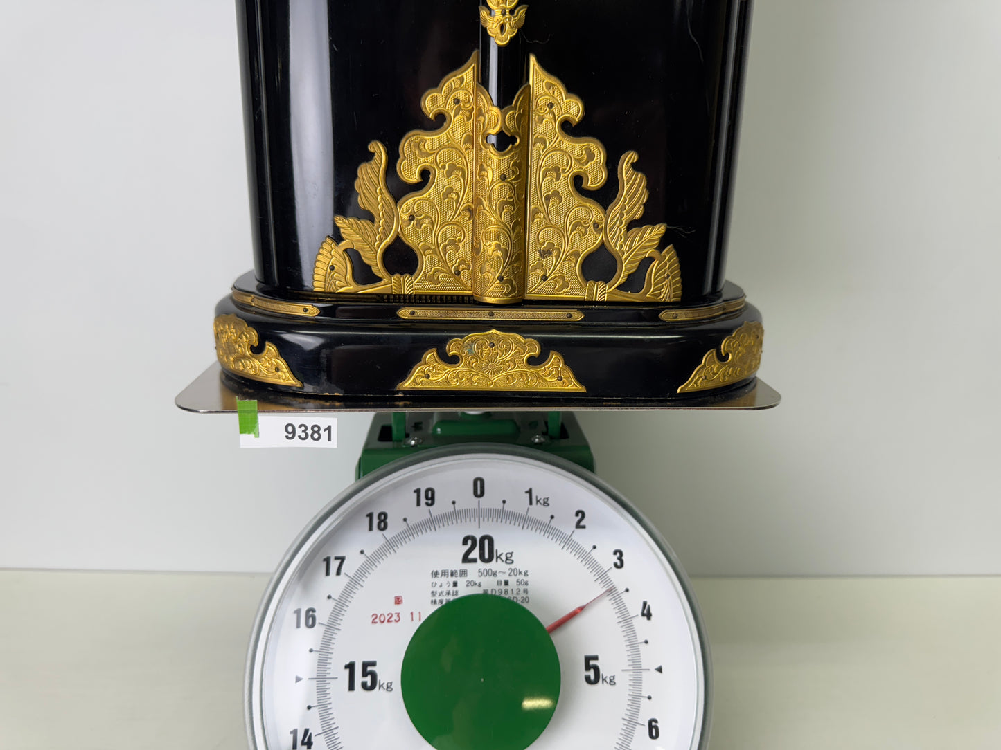 Y9381 OKIMONO Black lacquered Shrine gold fittings Japan antique interior decor