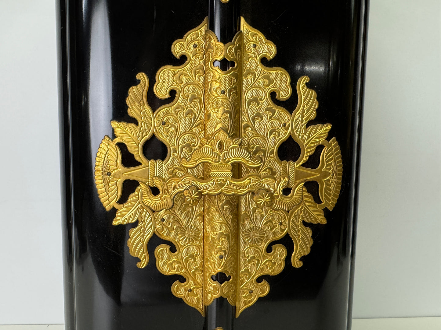 Y9381 OKIMONO Black lacquered Shrine gold fittings Japan antique interior decor