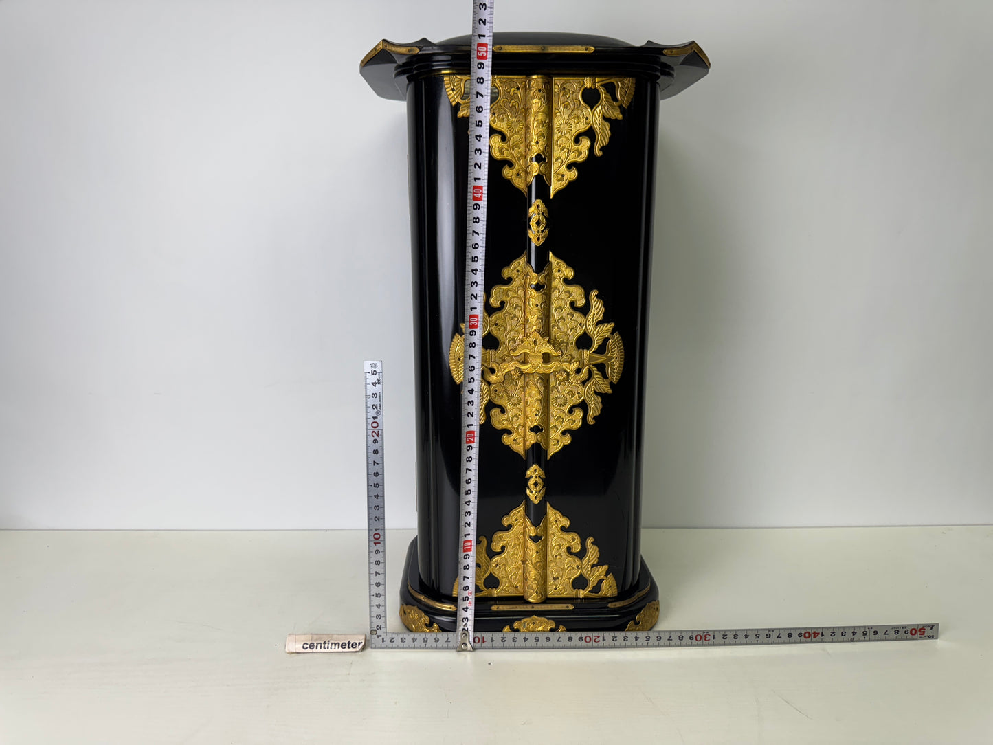 Y9381 OKIMONO Black lacquered Shrine gold fittings Japan antique interior decor