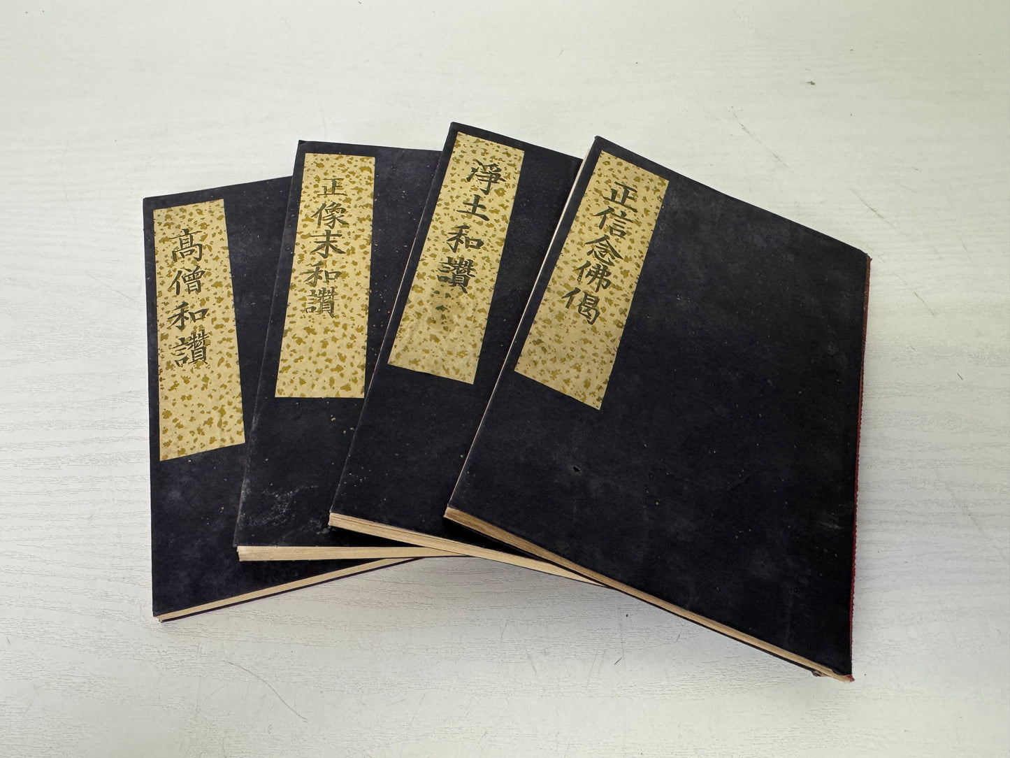 Y9382 BOX Lacquered Sutra book case family crest Japan antique container storage