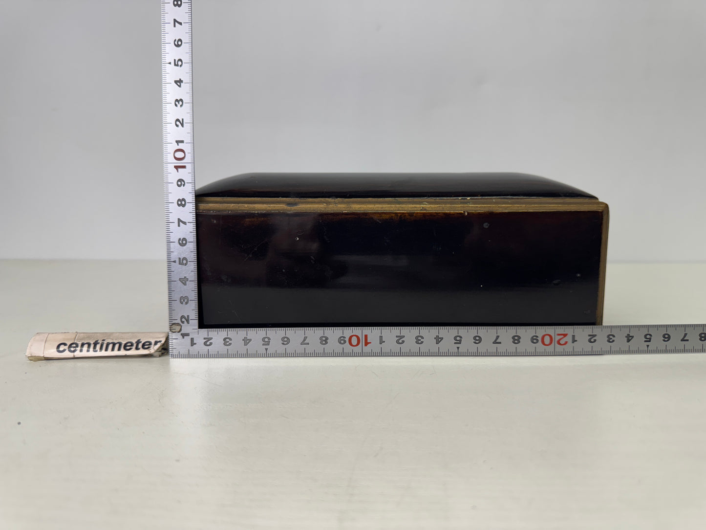 Y9382 BOX Lacquered Sutra book case family crest Japan antique container storage