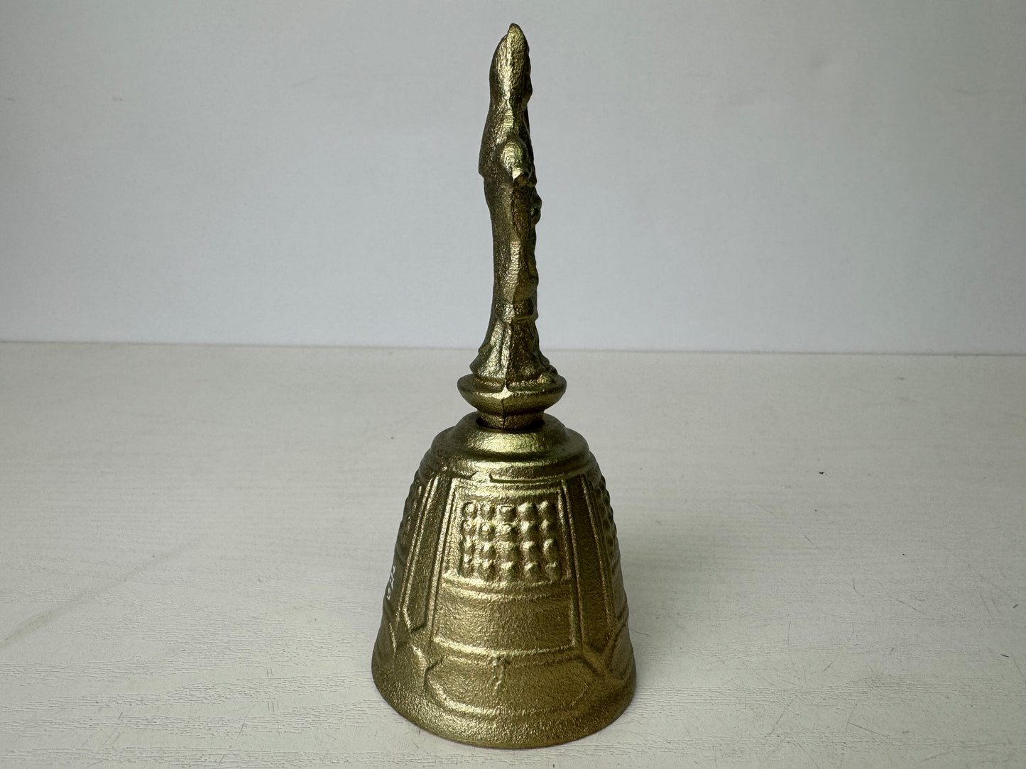Y9384 Buddhist Altar metal Hand bell Buddha statue handle Japan antique Buddhism