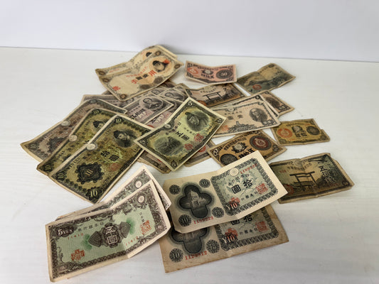 Y9385 CURRENCY Pre-war old Japanese banknotes Japan antique vintage paper money