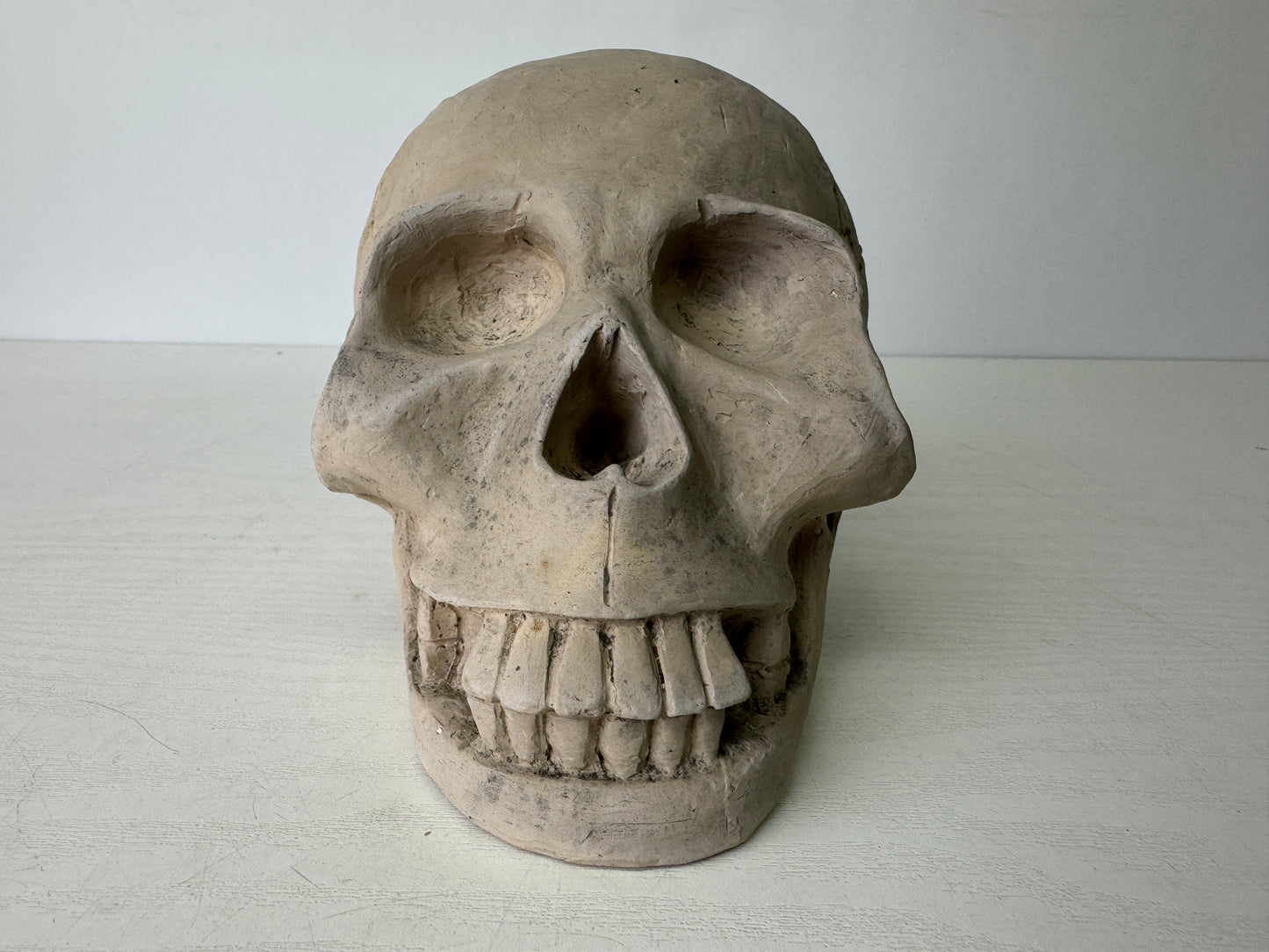 Y9390 OKIMONO ceramic Skeleton skull figurine signed Japan antique interior art