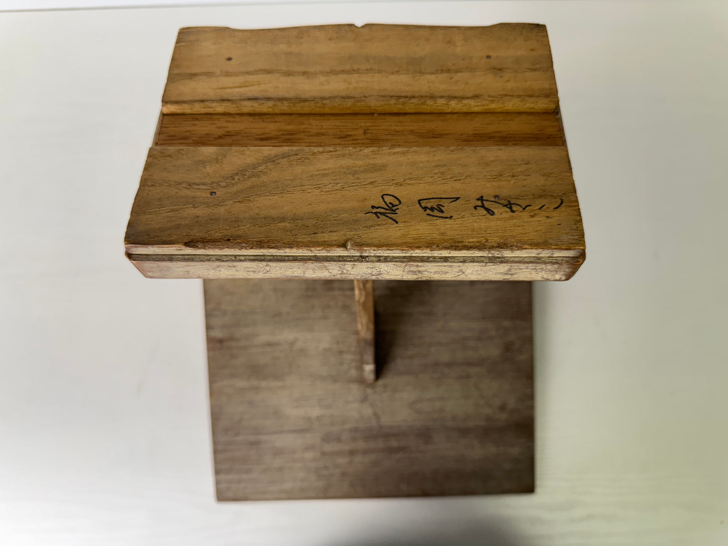 Y9419 STAND Paulownia wood sheet music shamisen Japan antique pedestal interior