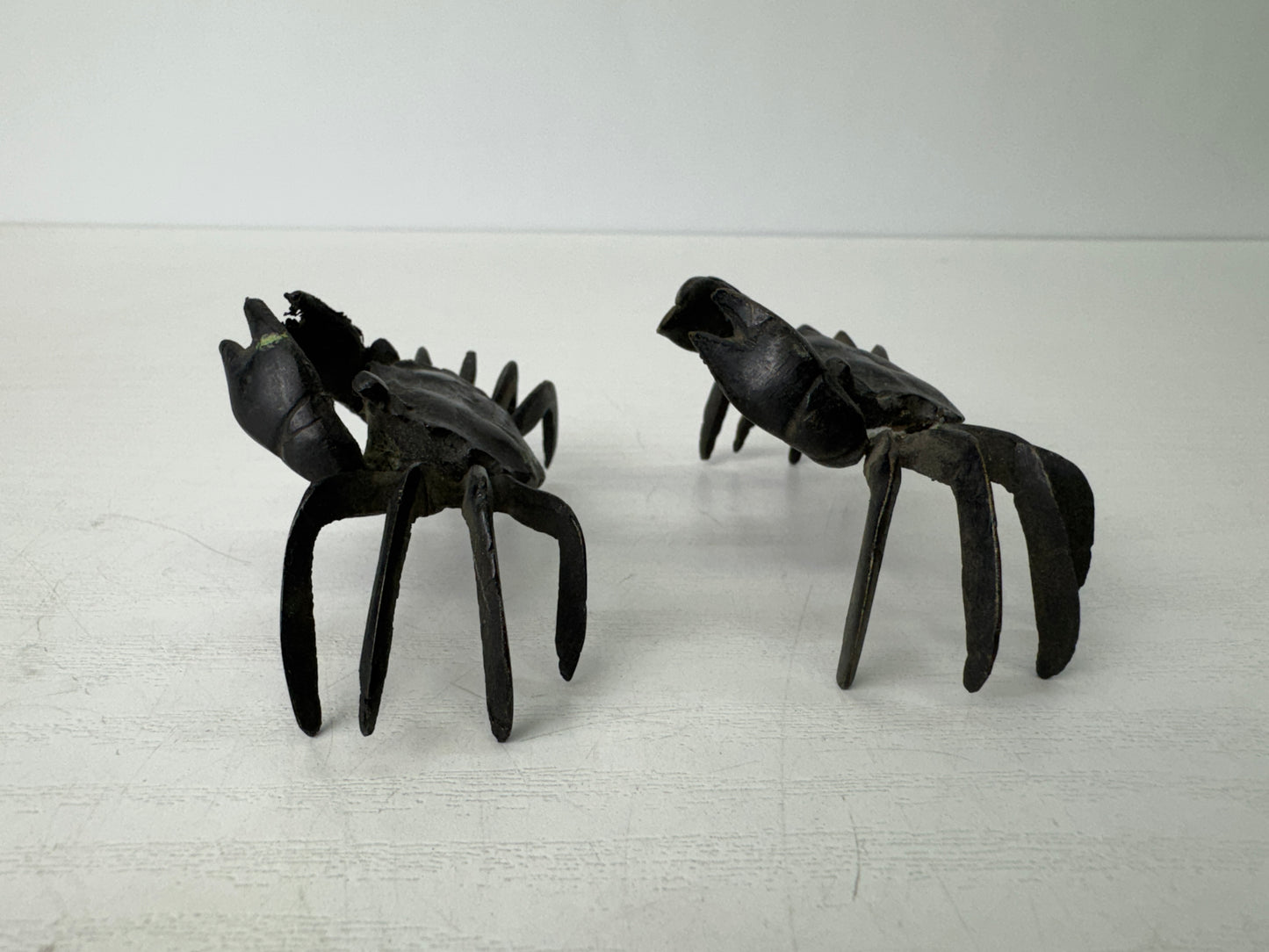Y9423 OKIMONO copper 2 Crab figurine small figure Japan antique interior decor
