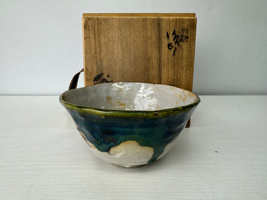 Y9432 CHAWAN Oribe-ware bowl signed box Japan antique tea ceremony teacup cup