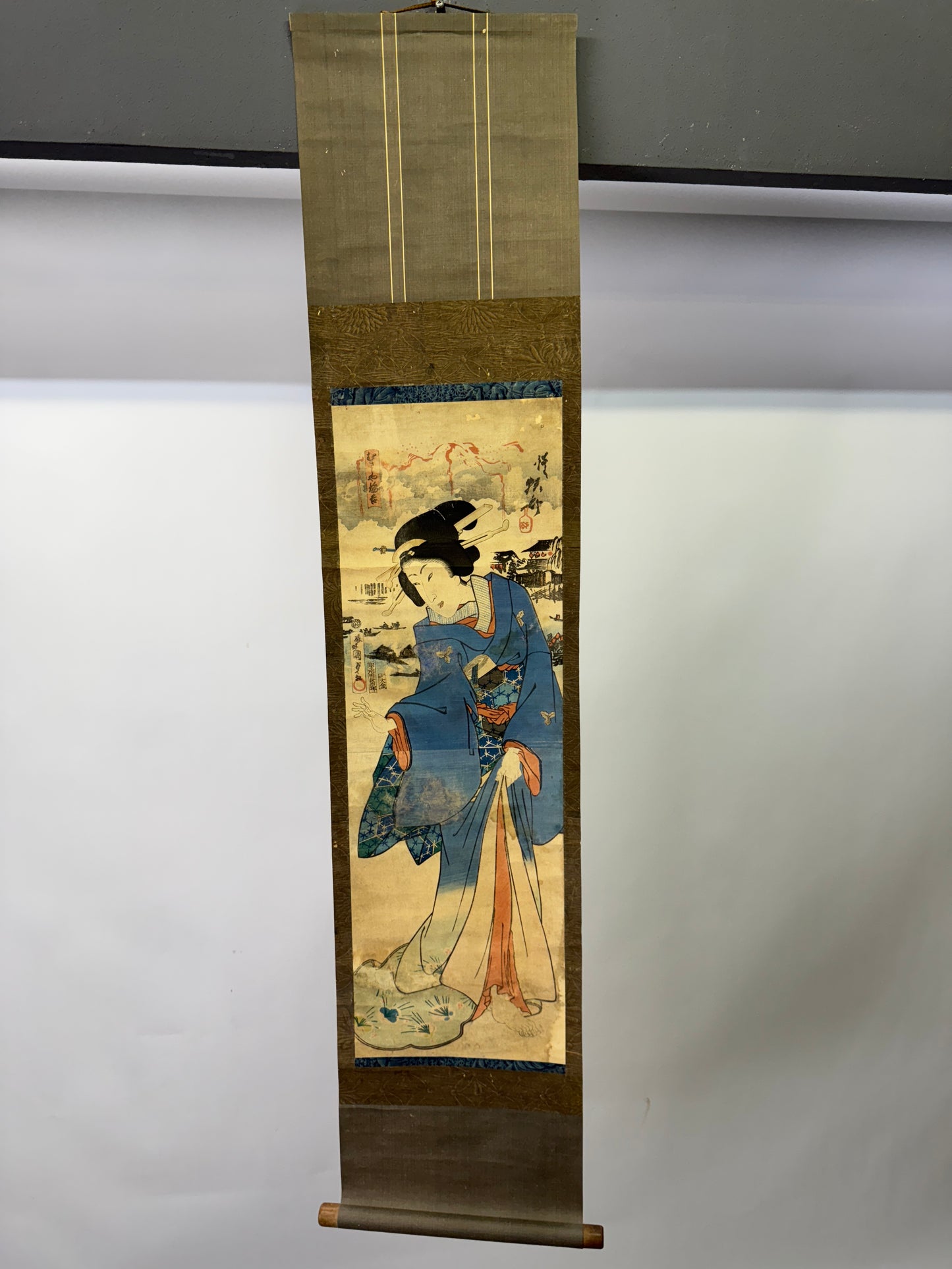 Y9441 KAKEJIKU Beautiful woman Kunisada Fireworks Japan antique hanging scroll