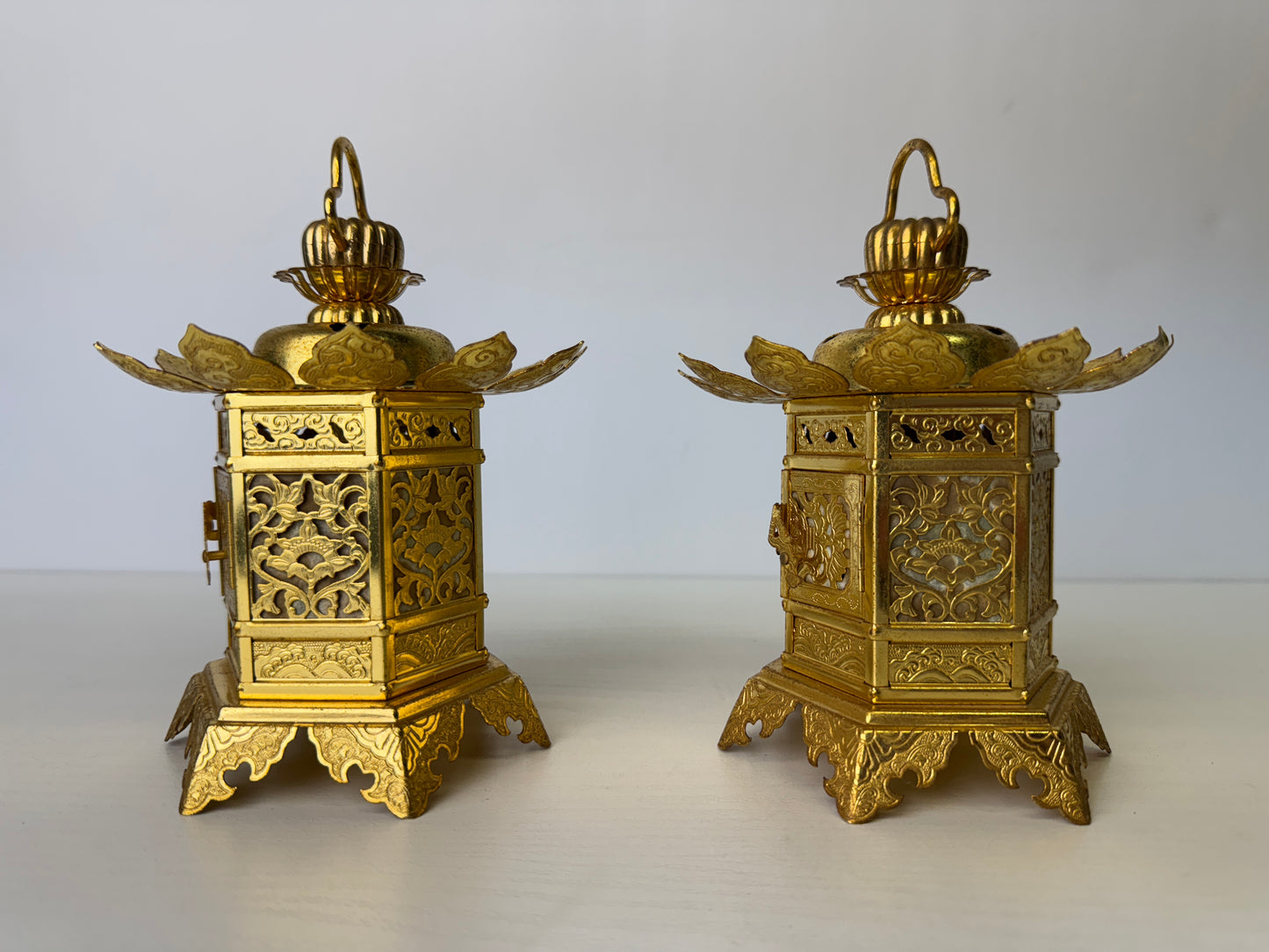Y9466 TOUROU Hanging lantern butterfly foot light Buddhist altar Japan antique