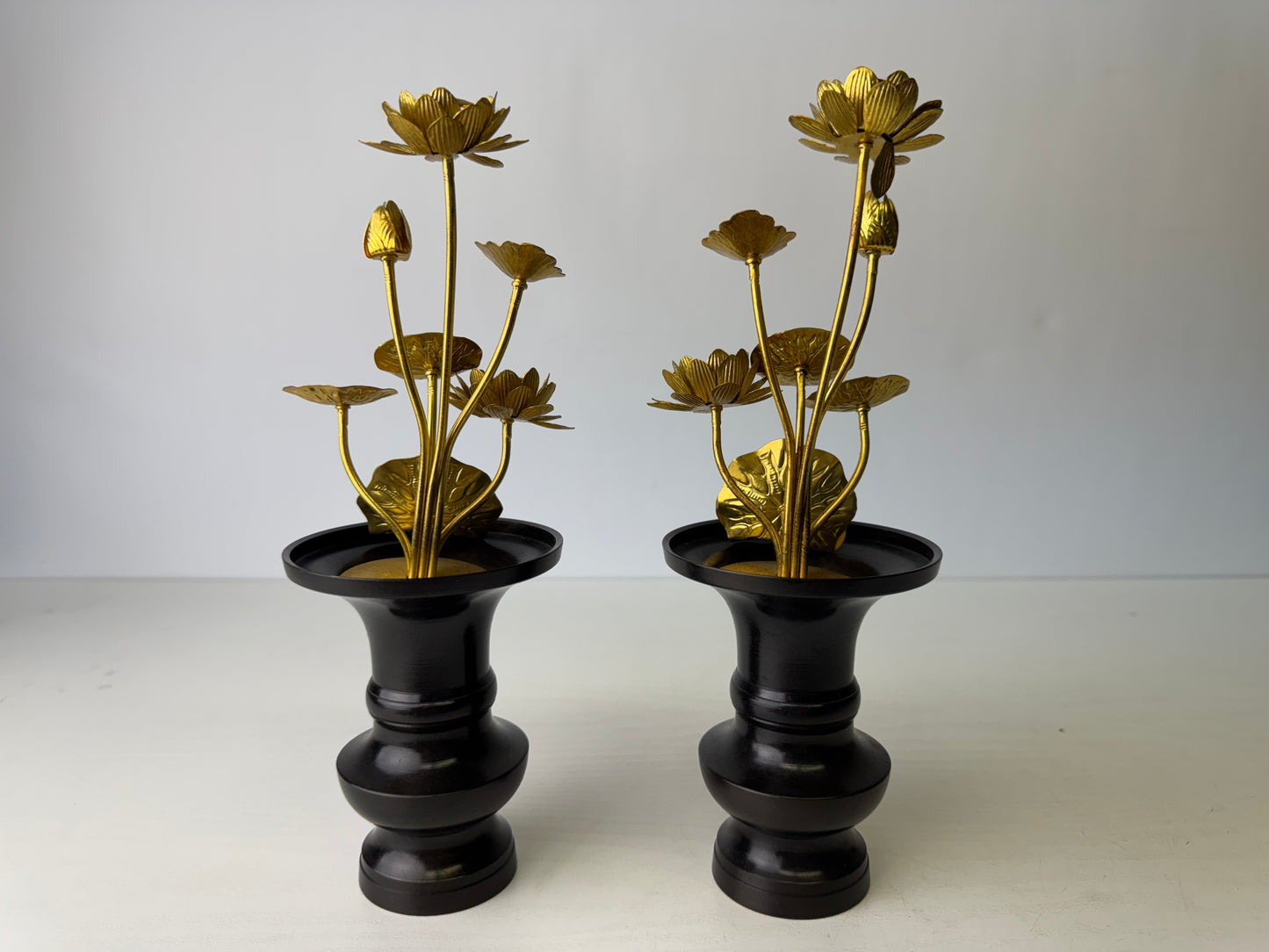 Y9468 Buddhist Altar Equipment Metal Everlasting flower vase pair Japan antique