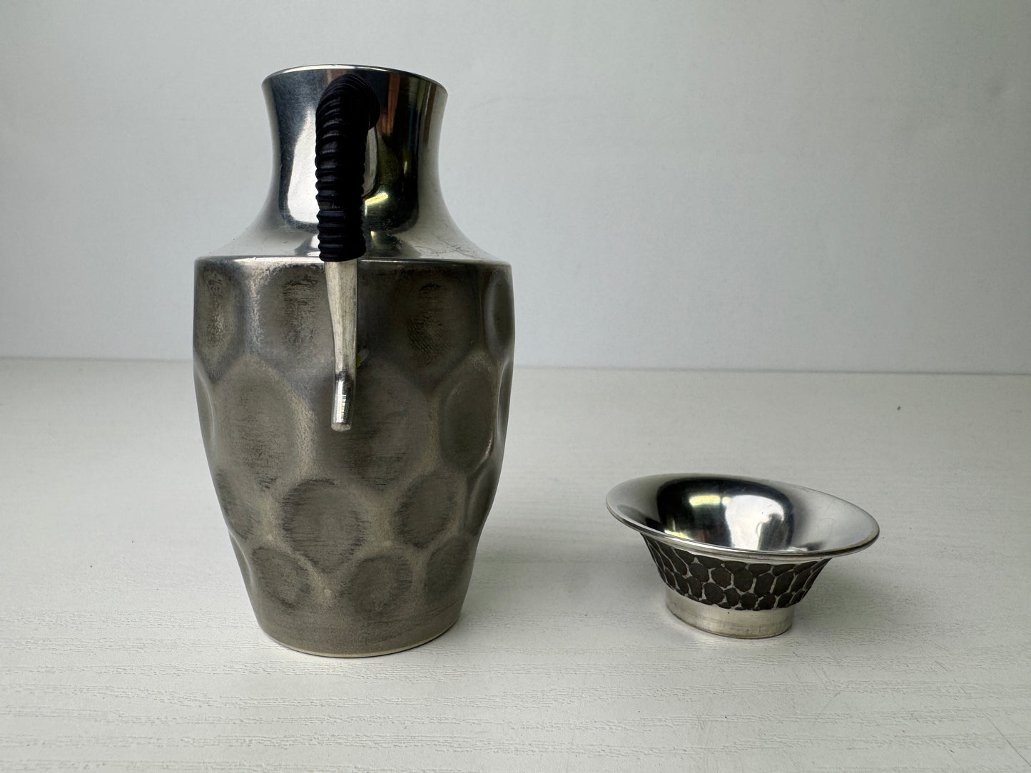 Y9481 CHOUSHI Tin Tokkuri Sake bottle cup set signed box Japan antique tableware