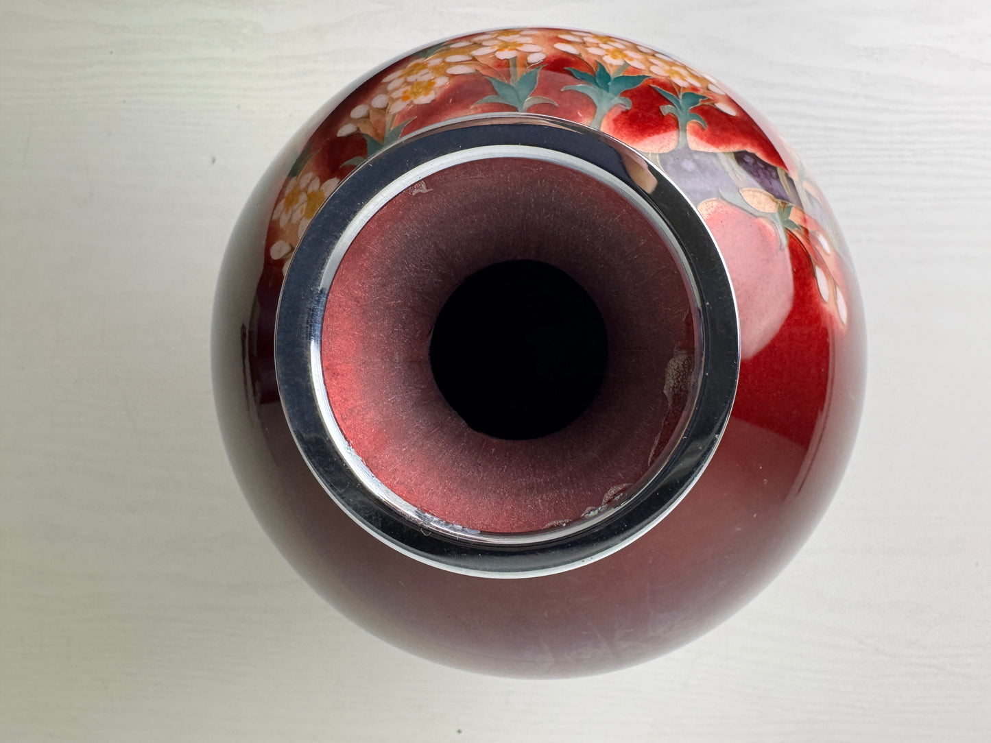 Y9483 FLOWER VASE Cloisonne Red signed Japan ikebana floral arrangement interior