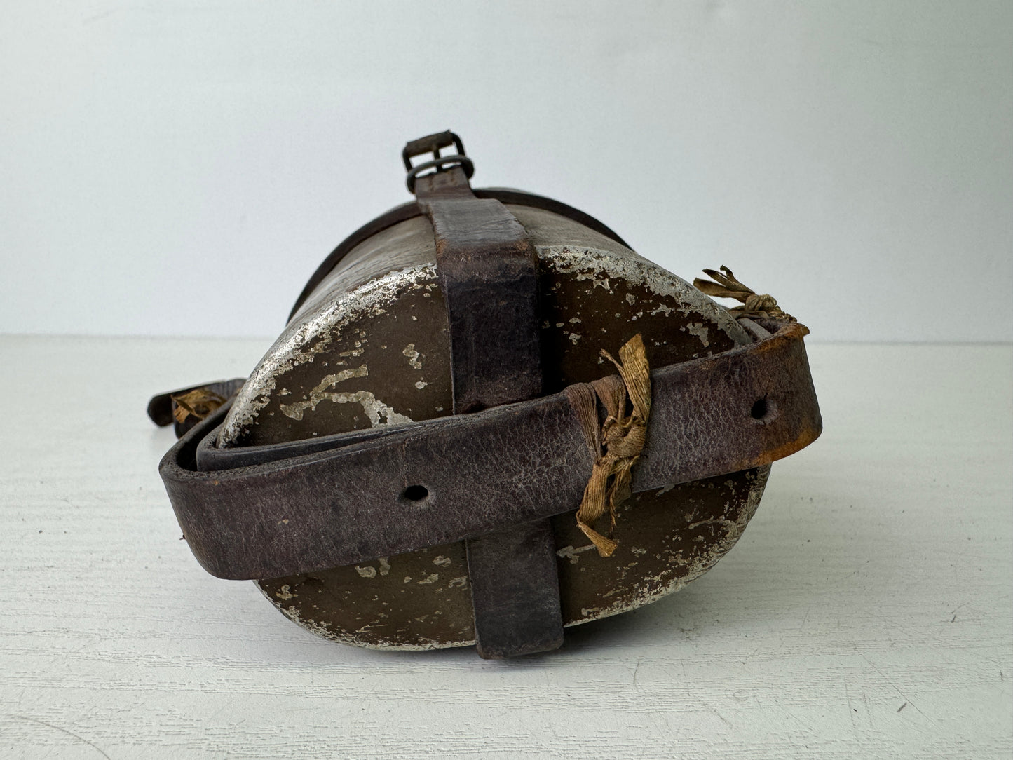 Y9488 Imperial Japan Army Water bottle wartime material Japanese WW2 vintage