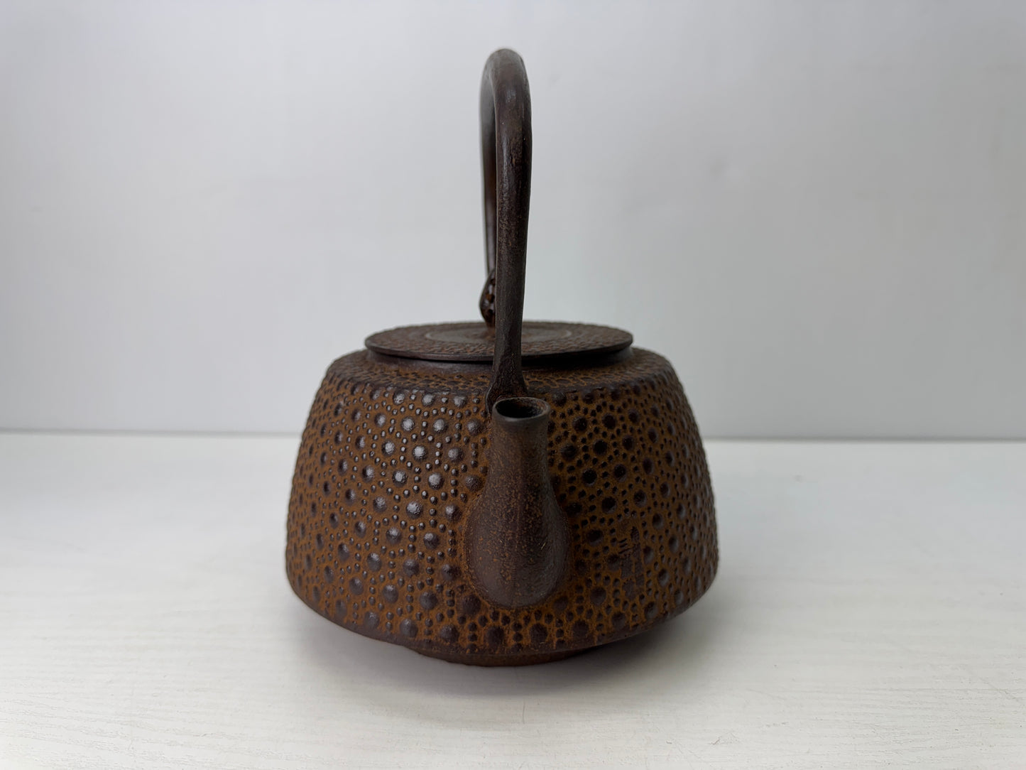 Y9510 TETSUBIN Iron Nambu teapot kettle signed Japan antique tea ceremony sencha
