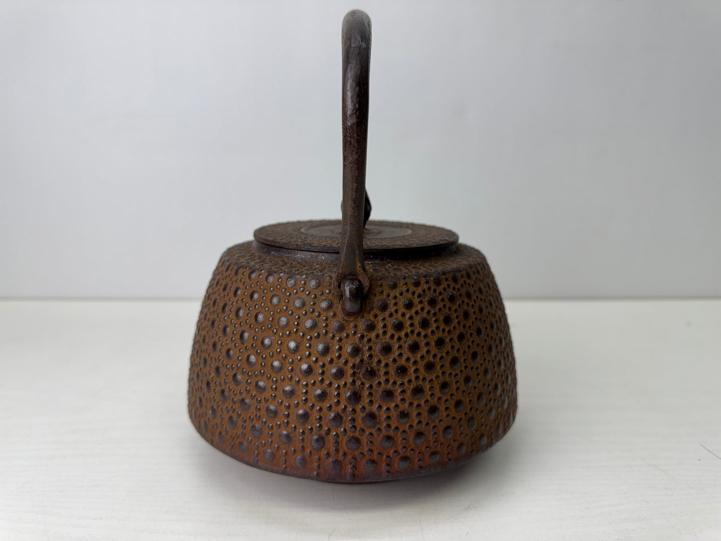 Y9510 TETSUBIN Iron Nambu teapot kettle signed Japan antique tea ceremony sencha