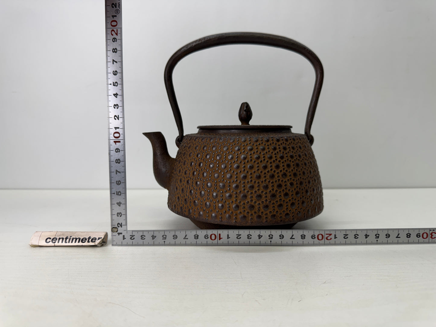 Y9510 TETSUBIN Iron Nambu teapot kettle signed Japan antique tea ceremony sencha