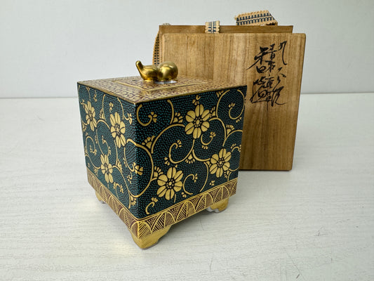 Y9513 KOURO Kutani-ware Aochibu signed box Japan antique Incense Burner aroma