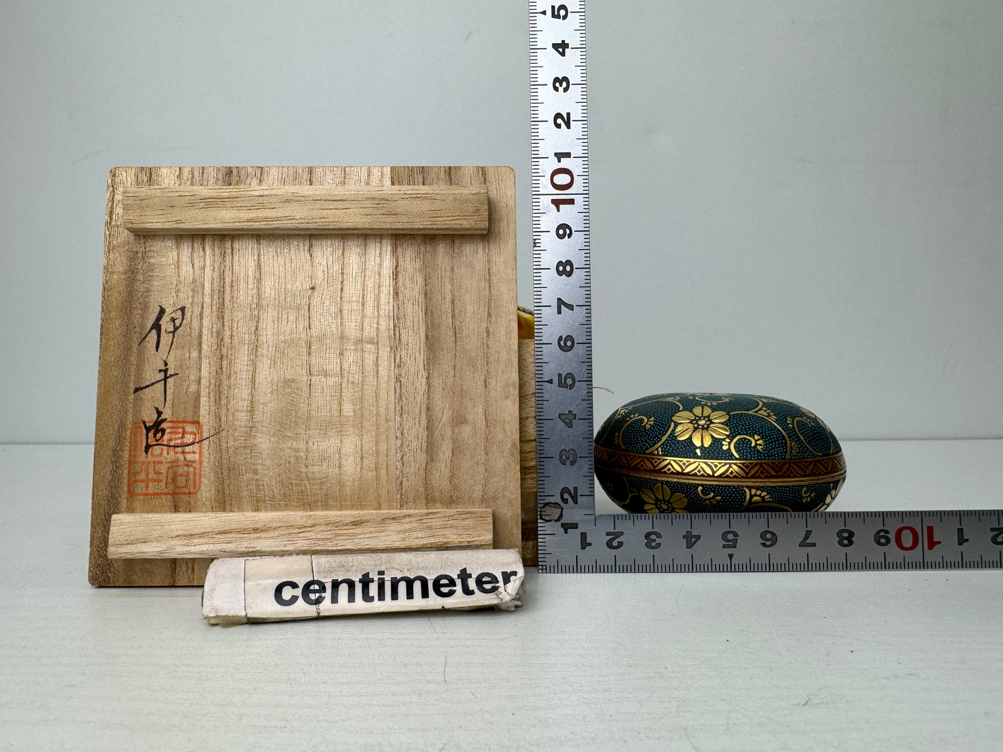 Y9514 BOX Kutani-ware Aochibu signed box Japan antique Incense Burner aroma