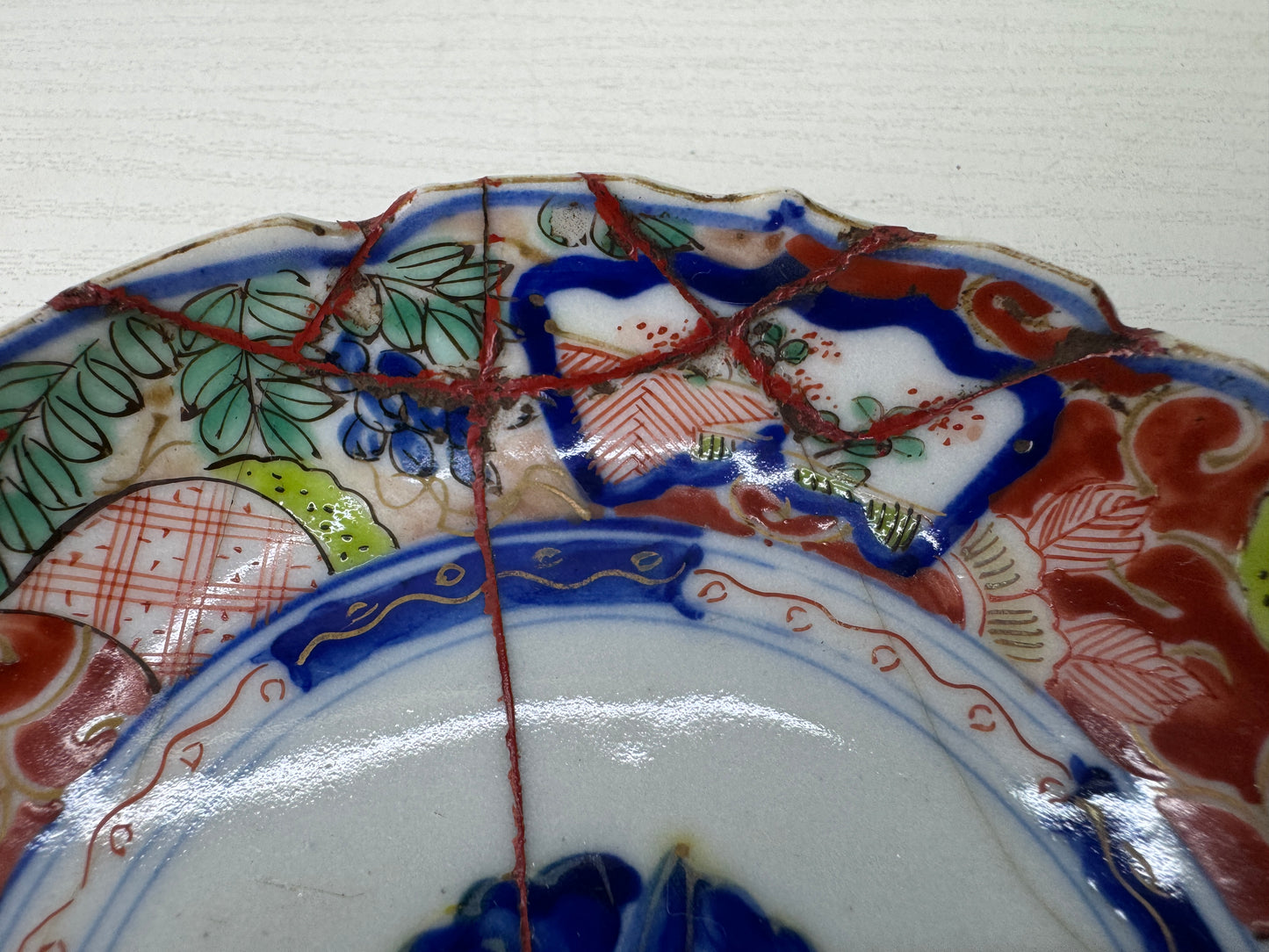Y9517 DISH Imari-ware small plate kintsugi color picture Japan antique tableware