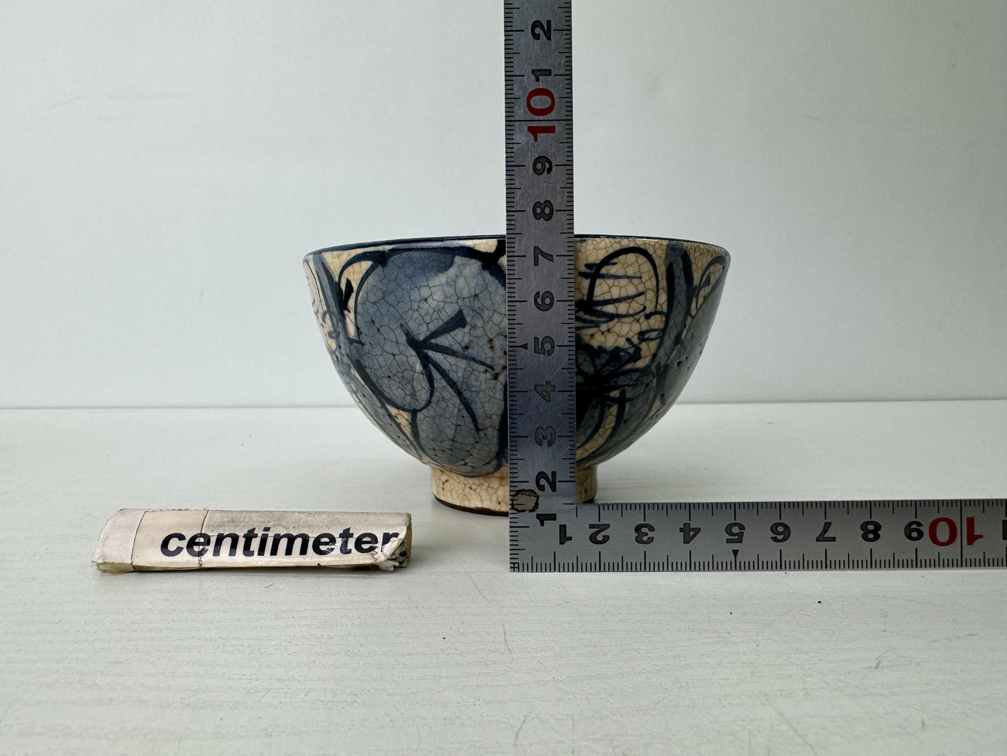 Y9519 CHAWAN Kutani-ware Mokubei bowl signed Japan antique tea ceremony pottery