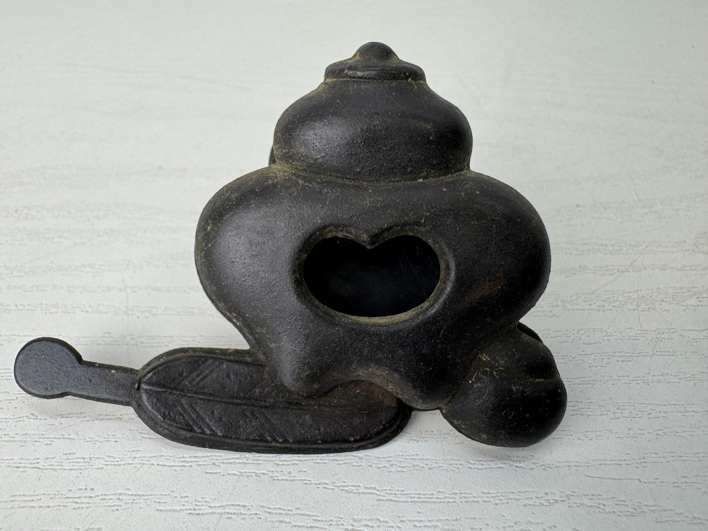 Y9531 KUGI KAKUSHI 2 Decorative nail head covers set tea kettle Japan antique