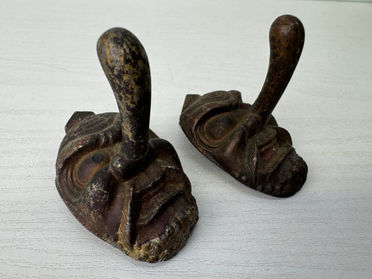 Y9532 KUGI KAKUSHI Tengu goblin hook 2 pieces Japanese house Japan antique decor
