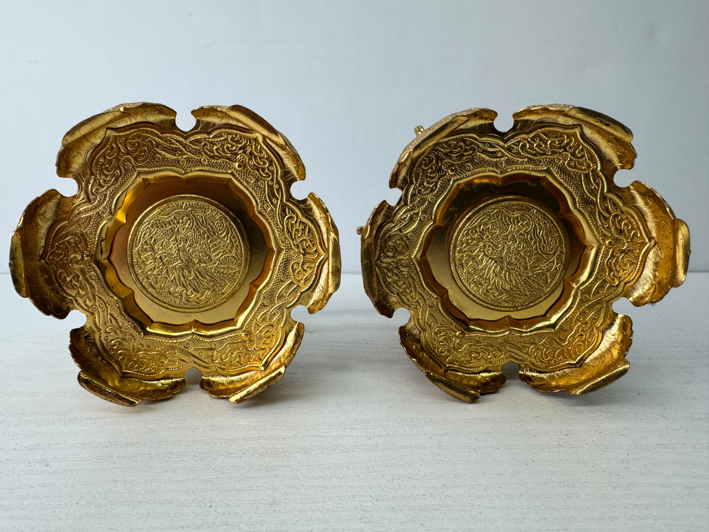 Y9536 TOUROU Gold metal small Hanging lanterns pair Japan antique Buddhist altar