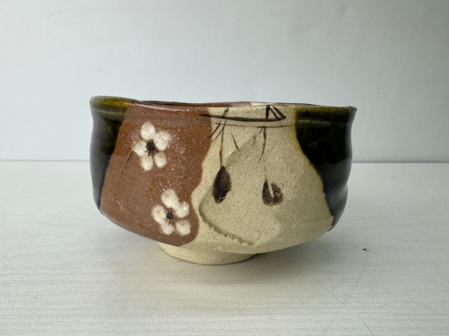 Y9552 CHAWAN Oribe-ware bowl signed box Japan antique tea ceremony pottery cup