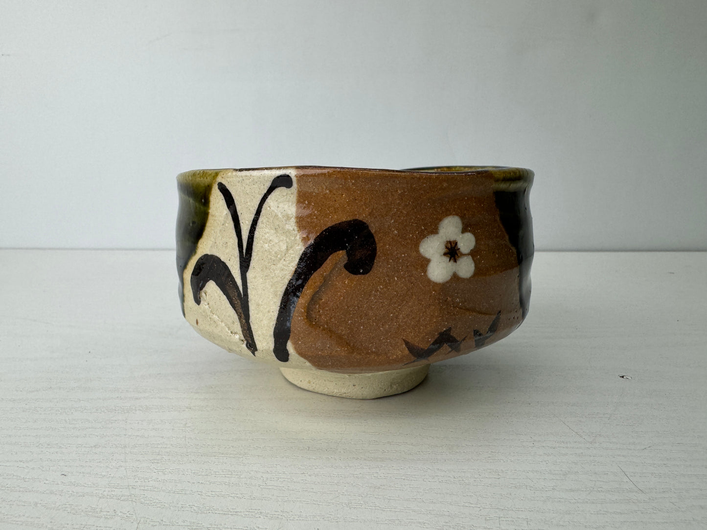 Y9552 CHAWAN Oribe-ware bowl signed box Japan antique tea ceremony pottery cup