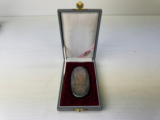 Y9563 BOX Pure silver accessory trinket case signed Japan antique conotainer