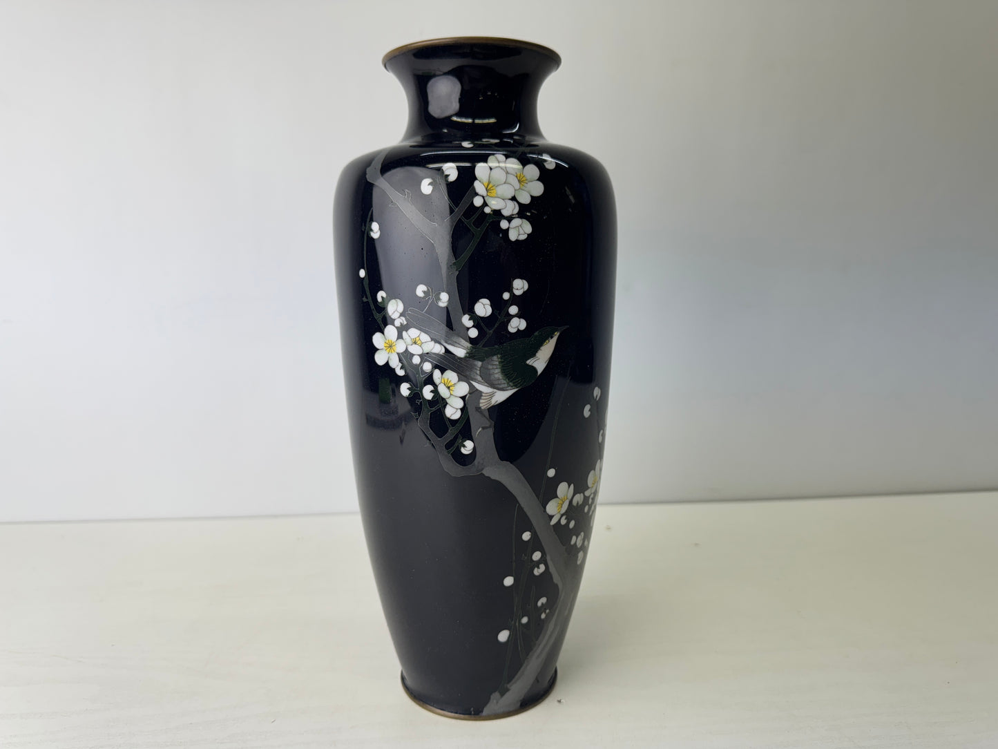 Y9567 FLOWER VASE Black Cloisonne Bird Japan ikebana floral arrangement interior