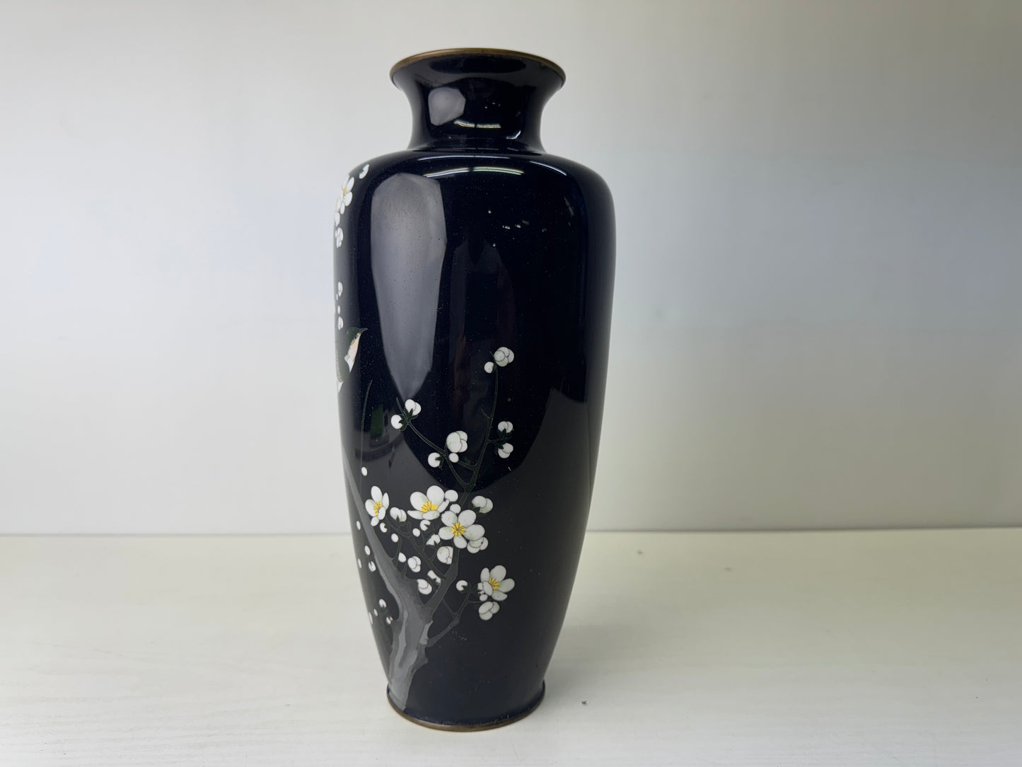 Y9567 FLOWER VASE Black Cloisonne Bird Japan ikebana floral arrangement interior