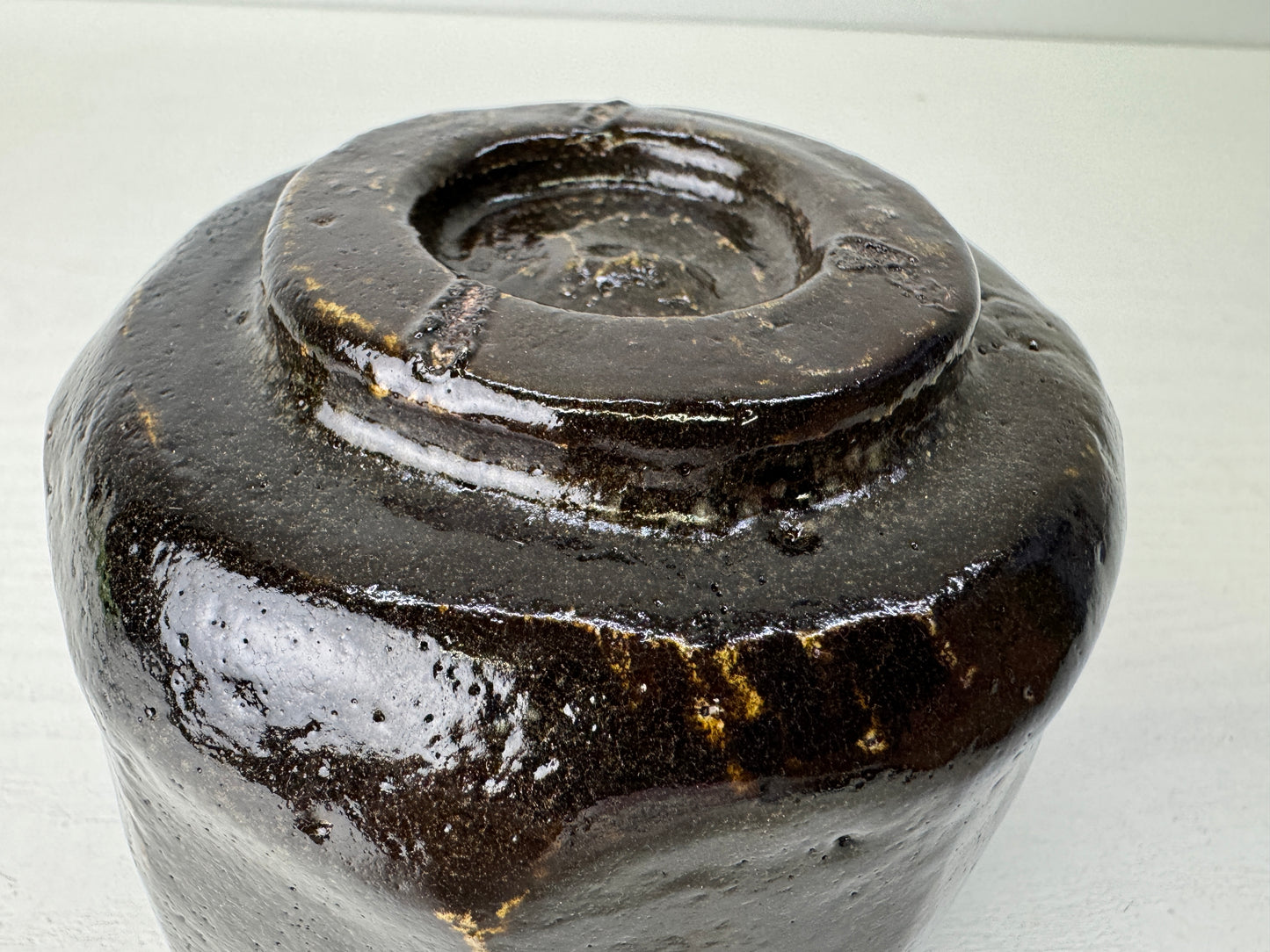 Y9580 CHAWAN Raku-ware black bowl signed Japan antique tea ceremony pottery cup