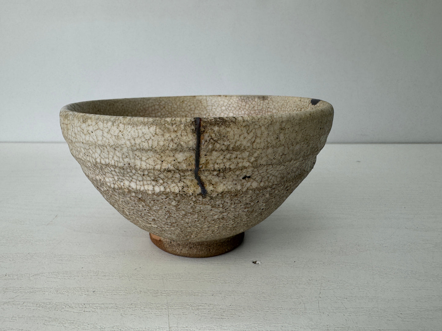 Y9581 CHAWAN Mino-ware kintsugi bowl signed Japan antique tea ceremony pottery