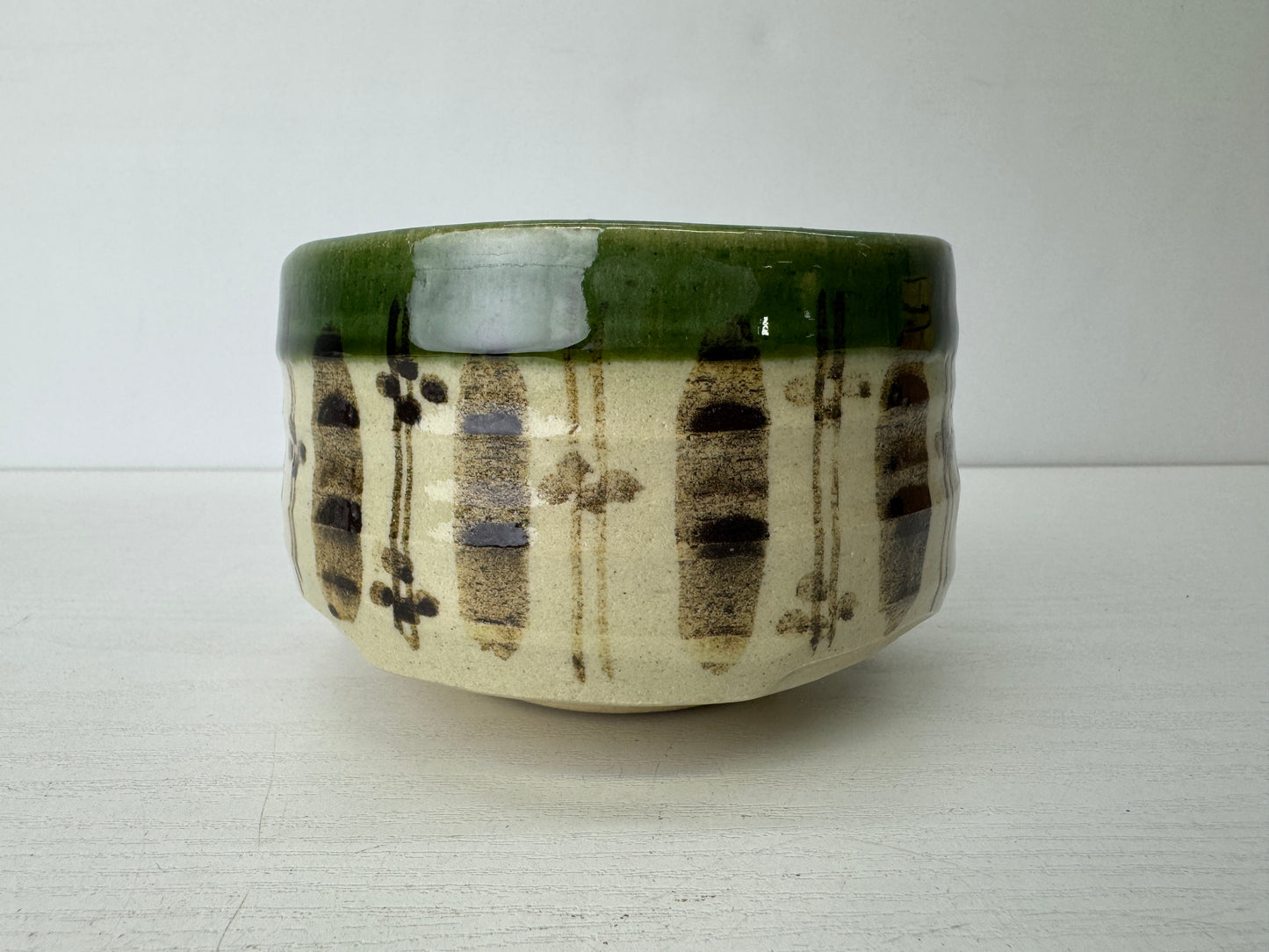 Y9582 CHAWAN Oribe-ware bowl signed box Japan antique tea ceremony pottery cup