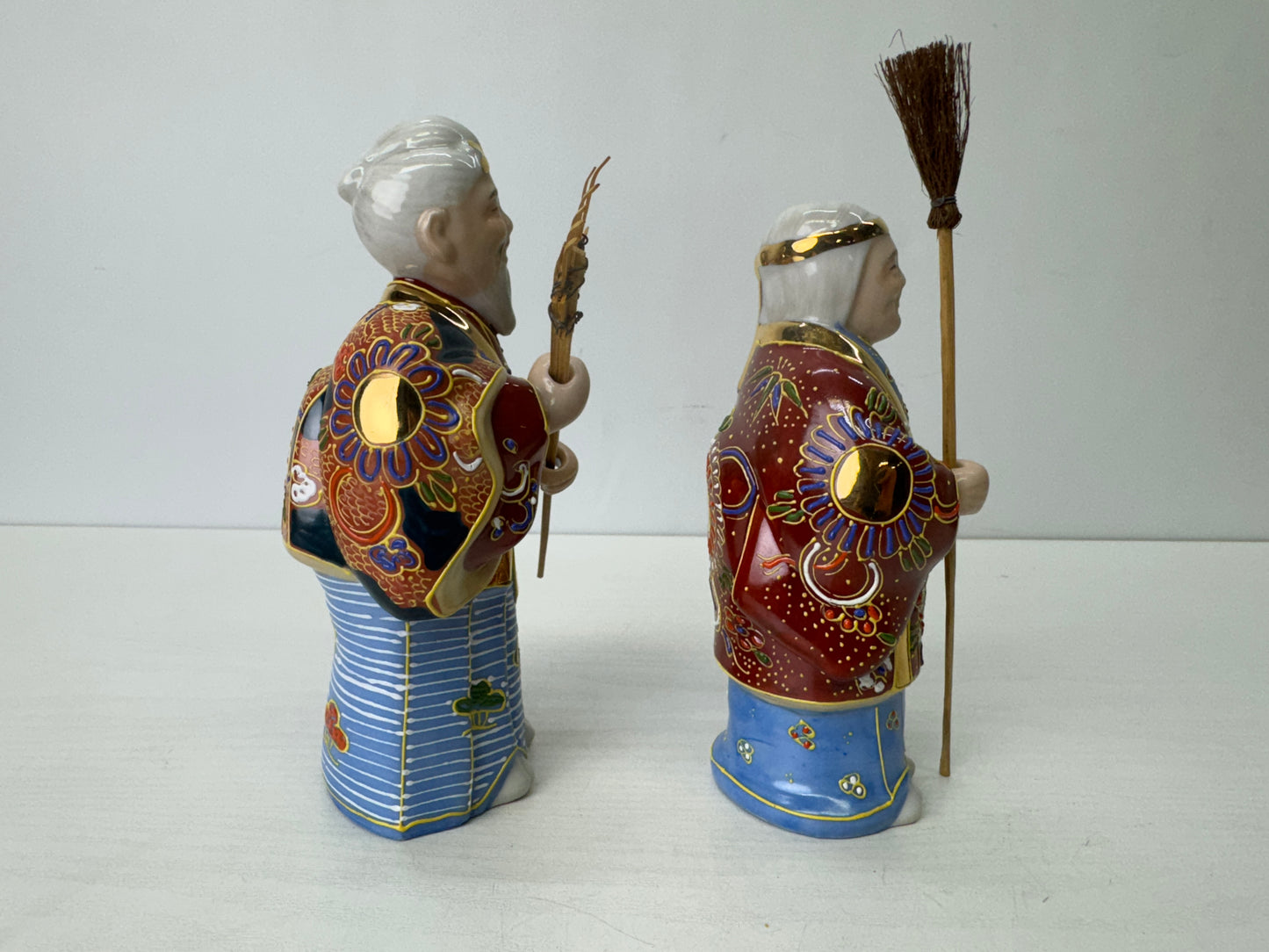 Y9599 OKIMONO Kutani-ware Takasago color picture figurine signed Japan antique