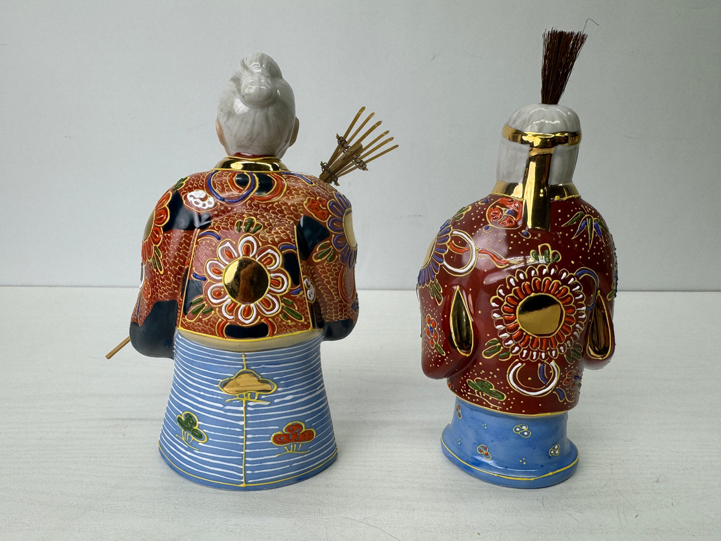 Y9599 OKIMONO Kutani-ware Takasago color picture figurine signed Japan antique