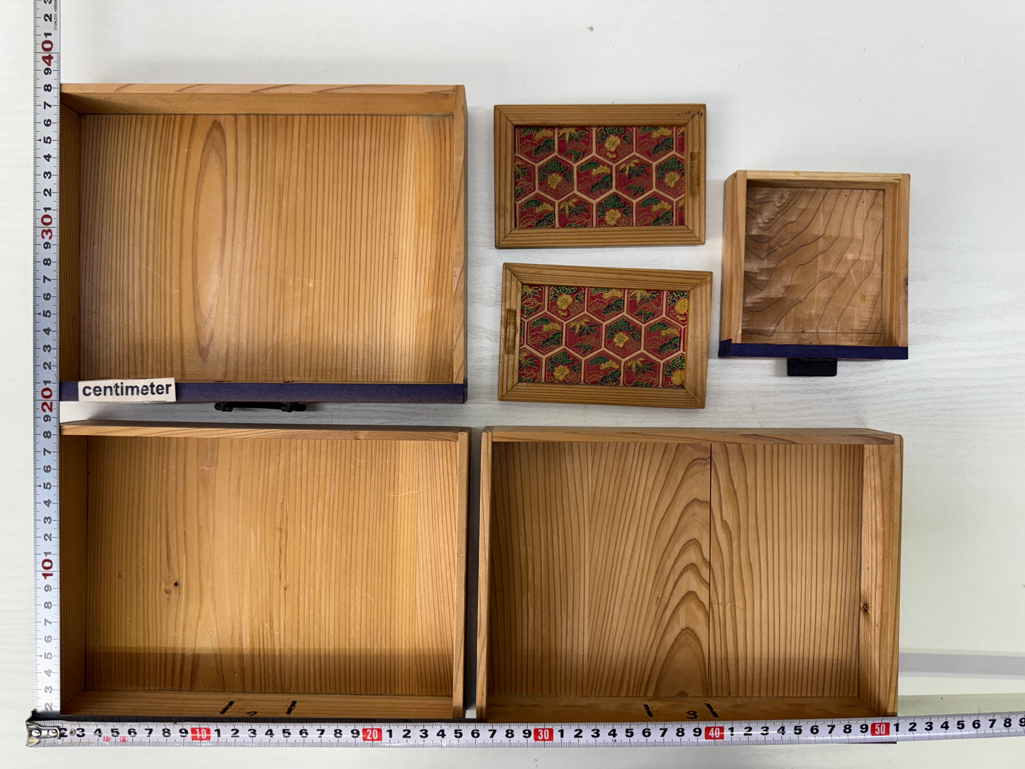 Y9617 TANSU small wooden Chest of drawers floral pattern furniture Japan antique