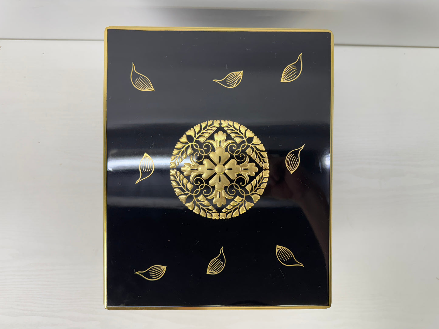 Y9620 BOX Makie family crest Buddhist Sutra case storage Japan antique container