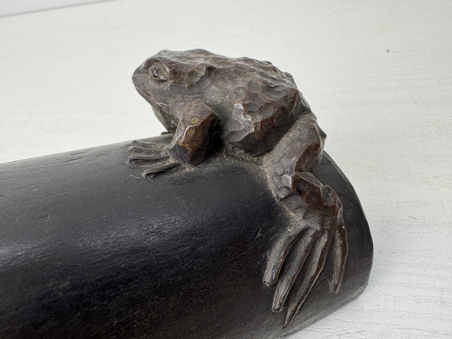 Y9655 OKIMONO wood carving Tile Frog Snail figurine Japan antique interior decor