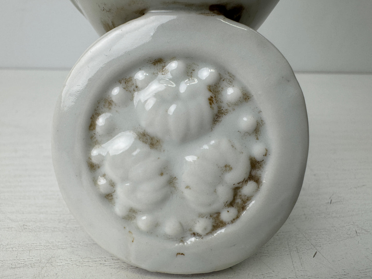 Y9657 OKIMONO Hirado-ware white porcelain Tile Bird figurine Japan antique decor