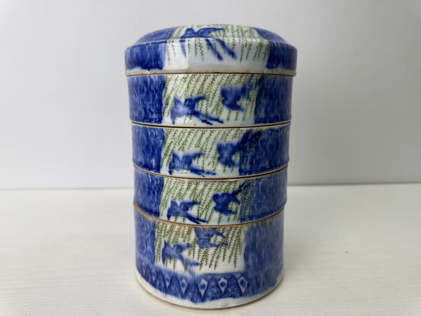 Y9666 BOX Seto-ware tiered container Swallow underglaze blue Japan antique lunch