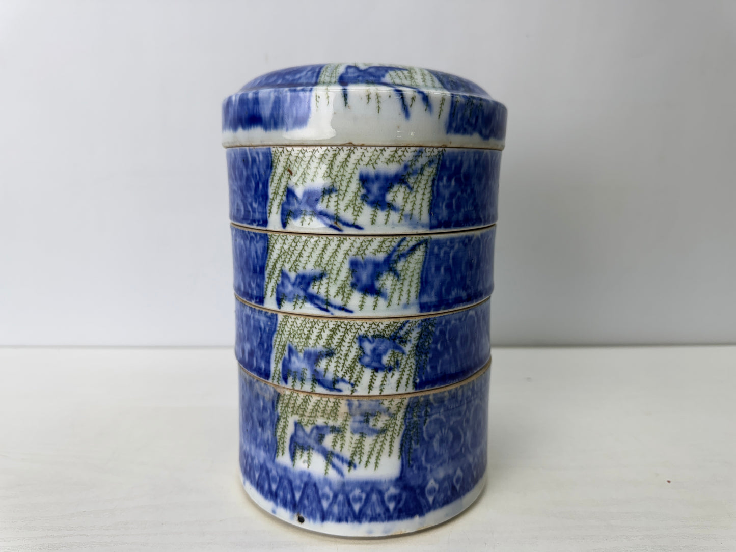 Y9666 BOX Seto-ware tiered container Swallow underglaze blue Japan antique lunch